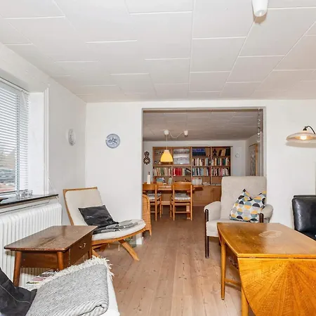 Holiday home Xlix *